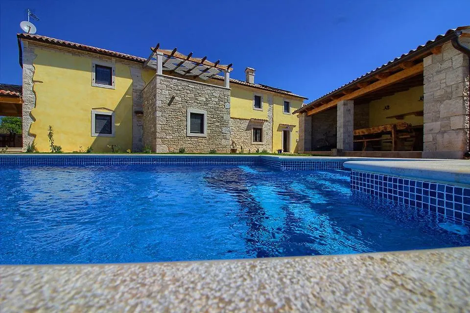 Istrian Villa Orbanici With Private Pool For Up To 12 Persons 0*,  קרואטיה