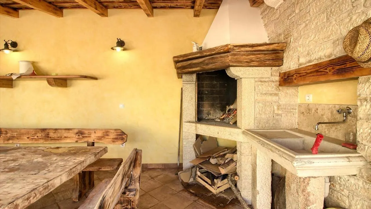 Istrian Villa Orbanici With Private Pool For Up To 12 Persons